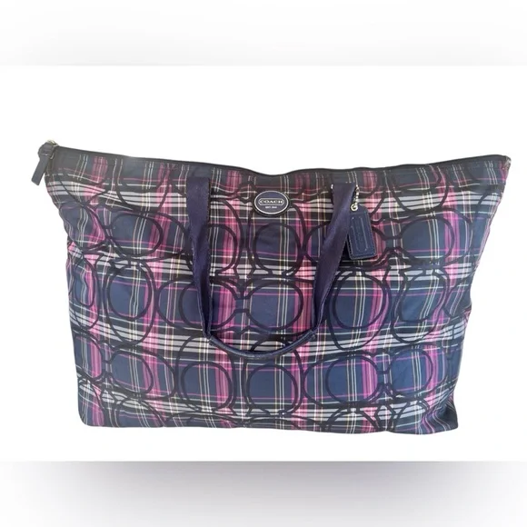 Coach Getaway Nylon Packable Extra-Large Weekender - Picture 3 of 15